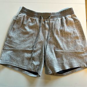 Lululemon at ease shorts
